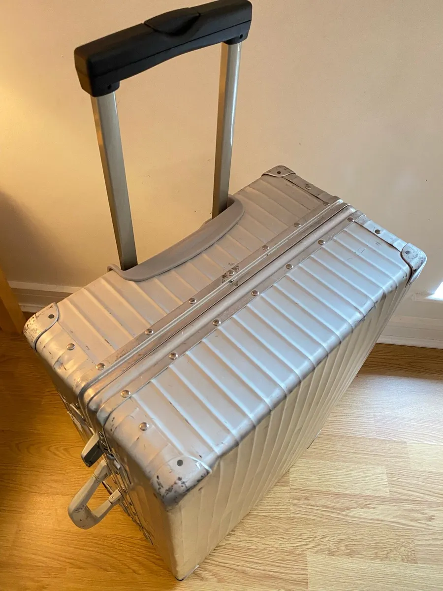 RIMOWA ALUMINIUM CHECK IN LUGGAGE - Image 1