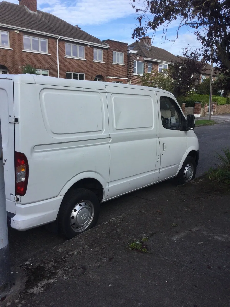 LDV V80 Van - Image 4