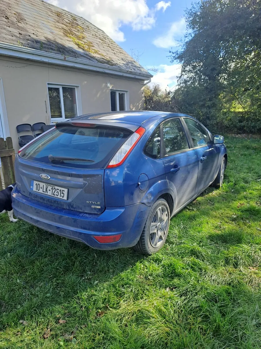 Ford Focus 2010 - Image 3