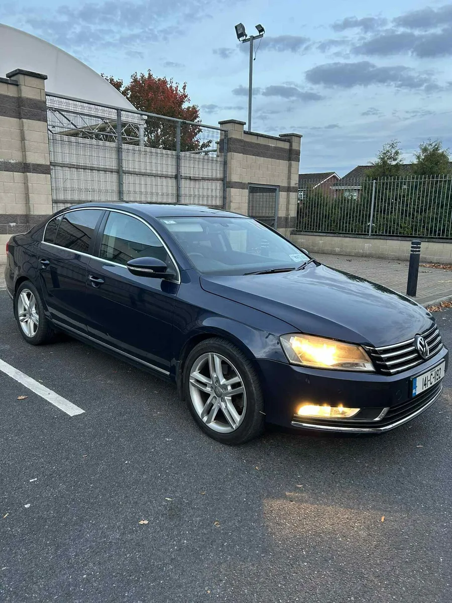 Volskwagen passat - Image 4