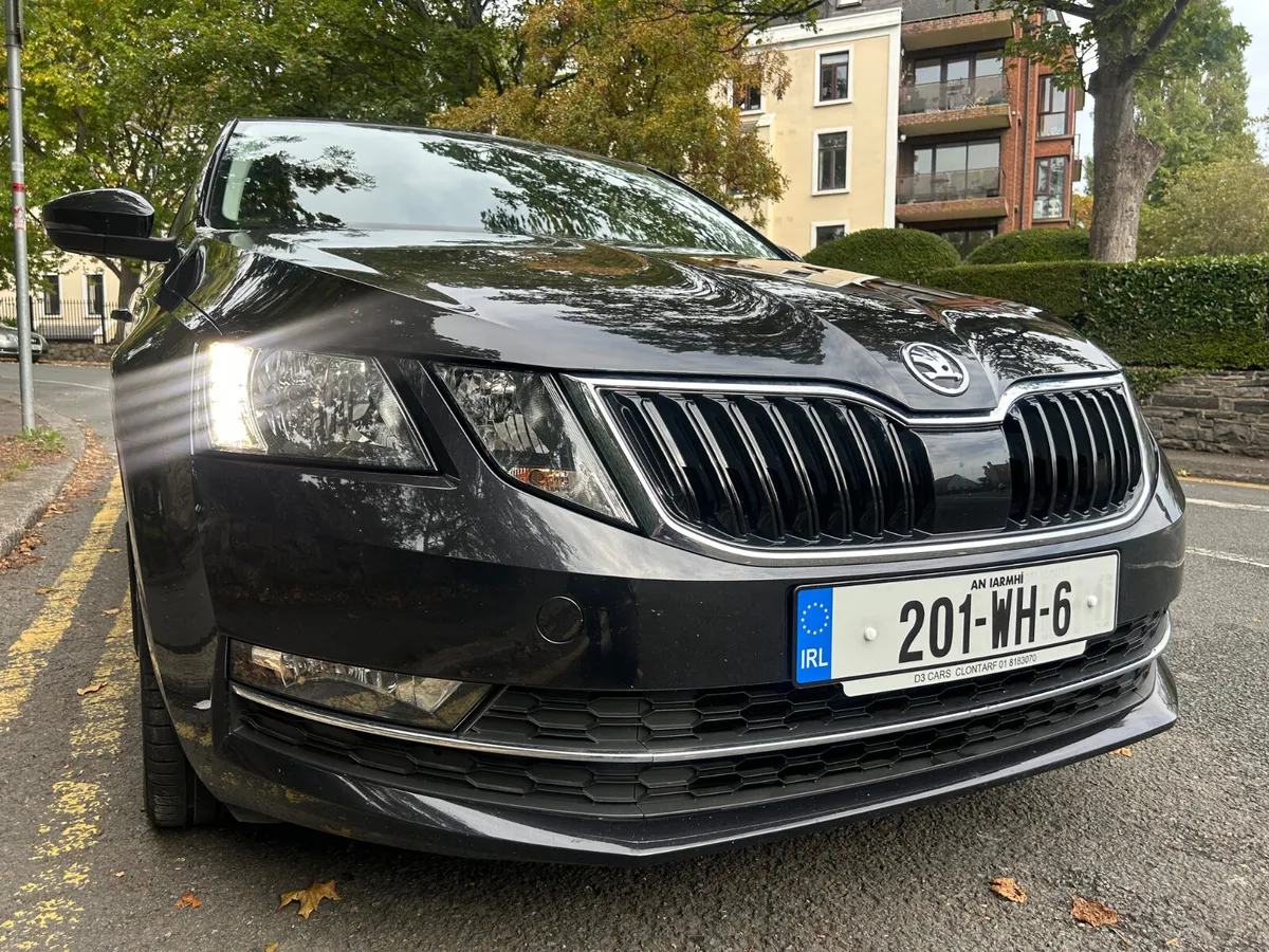 2020 SKODA OCTAIVA STYLE PETROL PARKING CAMERA - Image 3