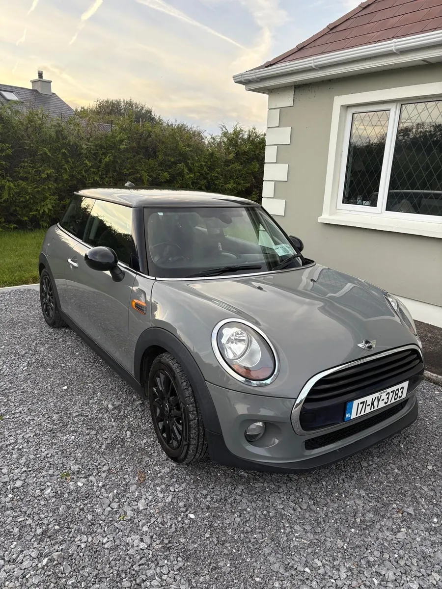 2017 Mini Cooper - Image 1