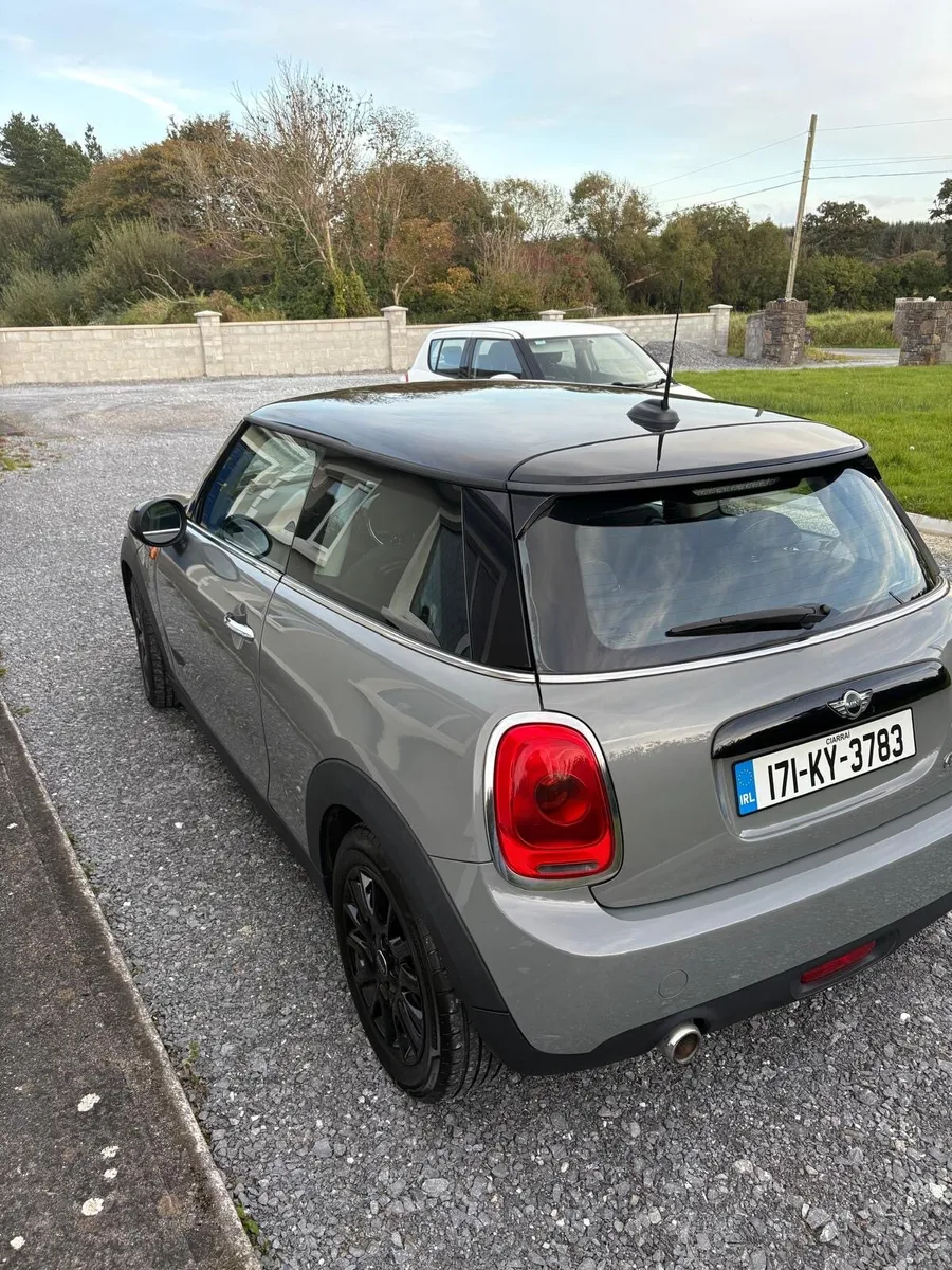 2017 Mini Cooper - Image 3