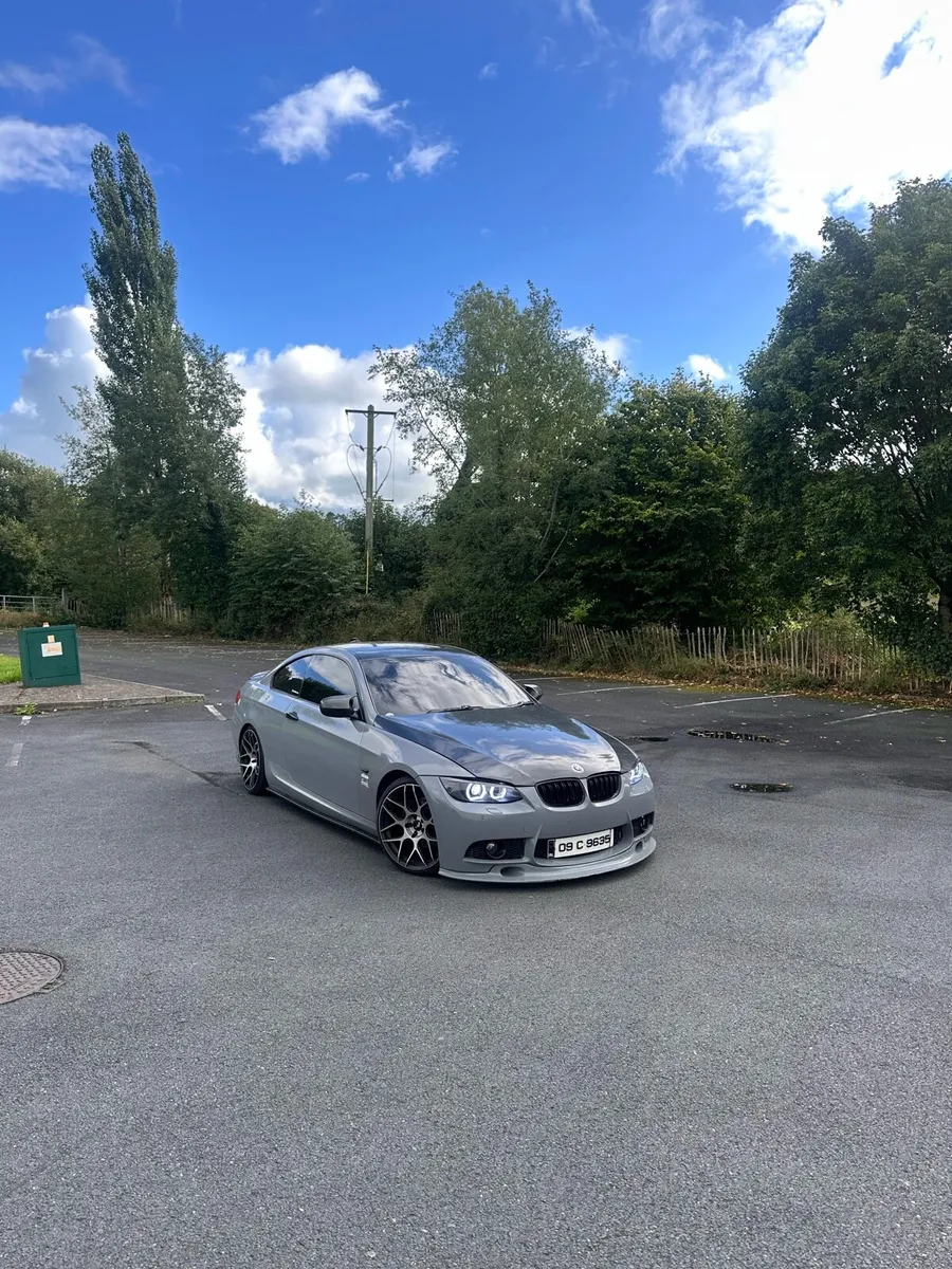 Bmw E92 320d 2009 - Image 1