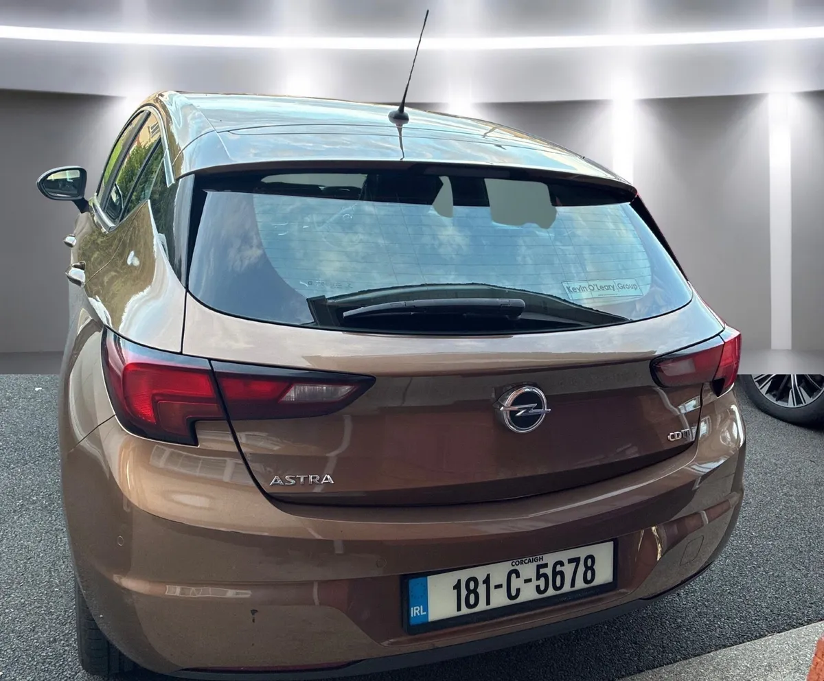 Opel Astra 2018 - Image 3