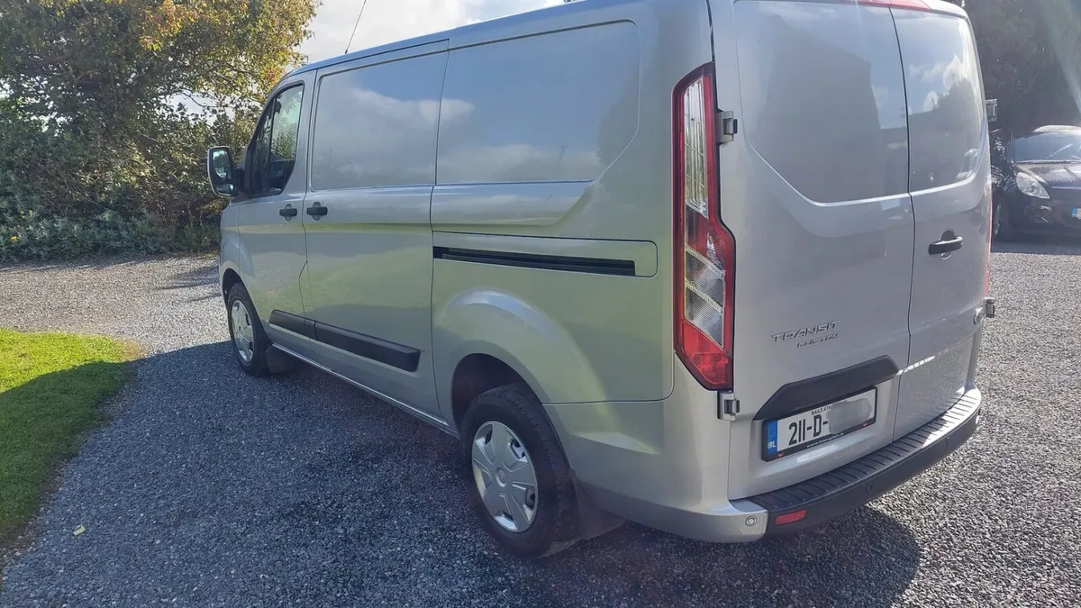 Ford Transit - Image 4