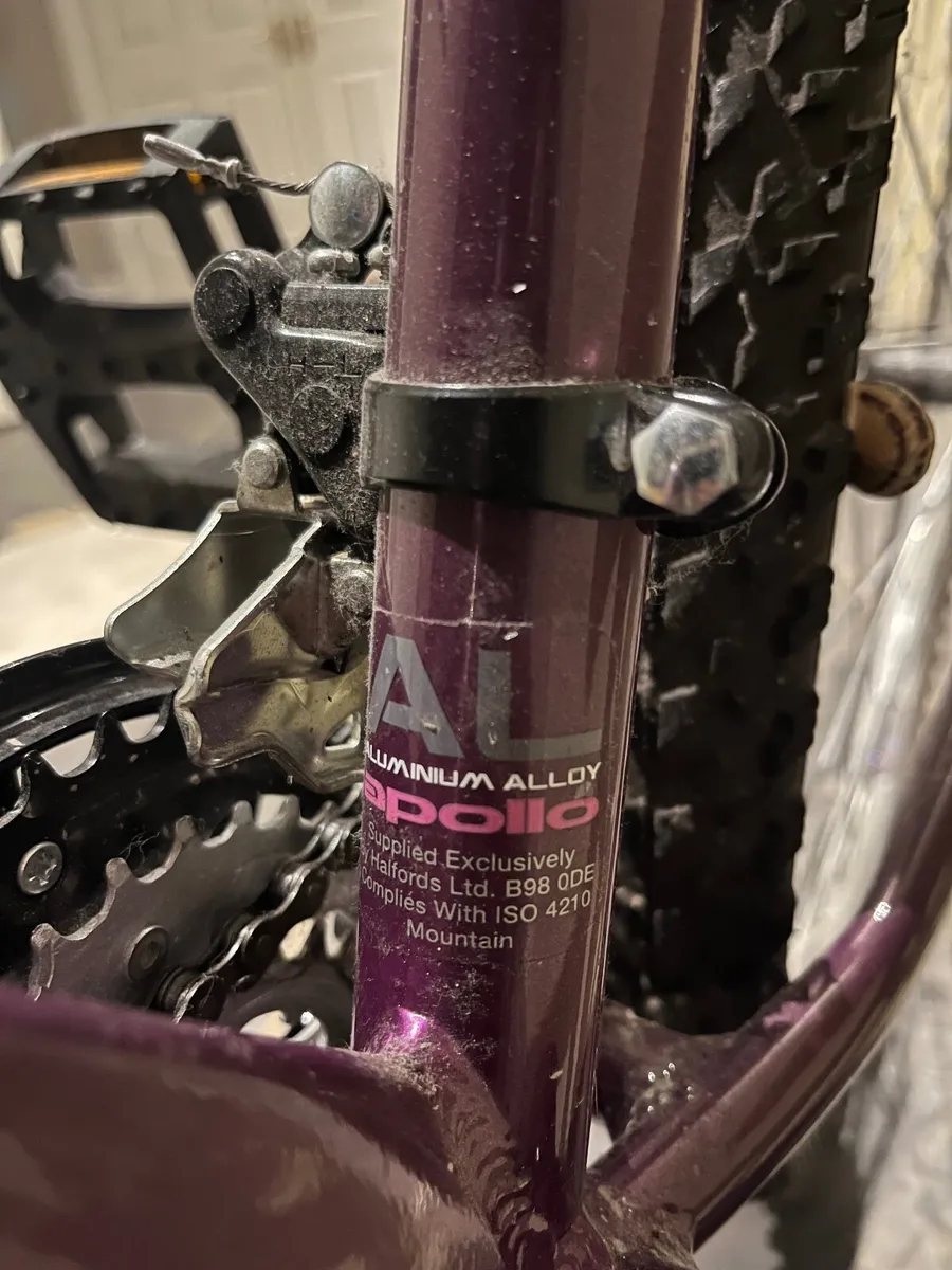 Two women's mountain bikes - Image 2