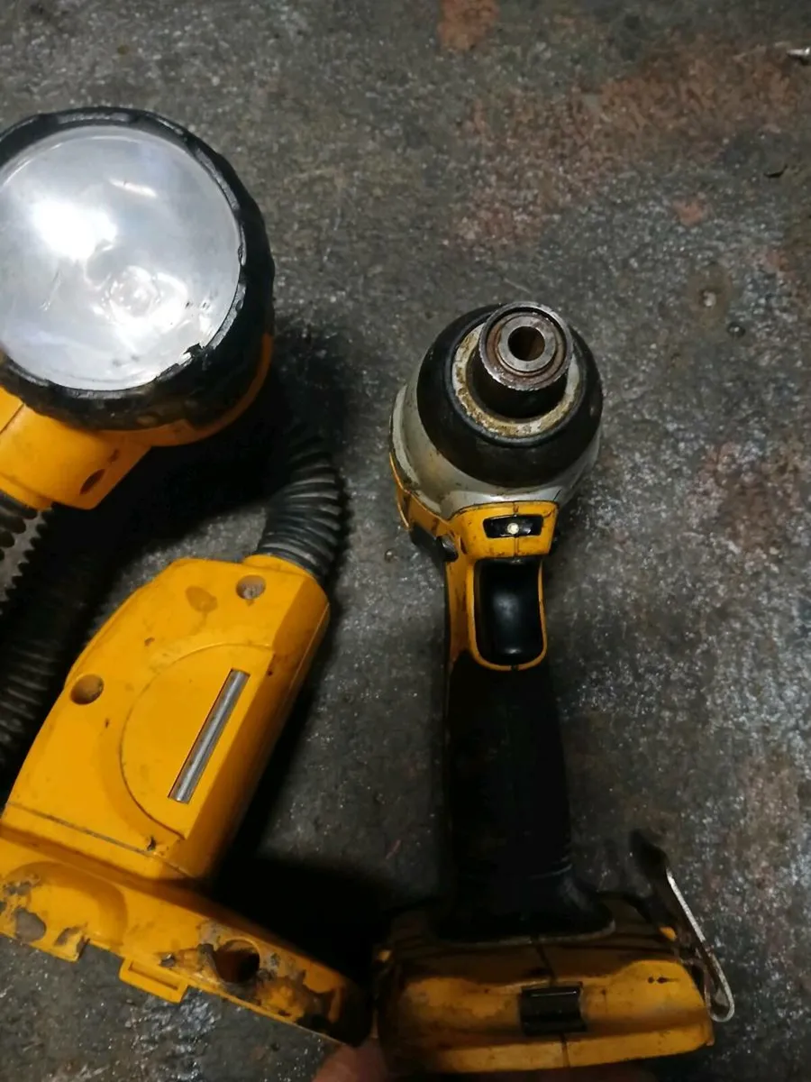 DeWalt Impact Driver just body no charger or batte - Image 2