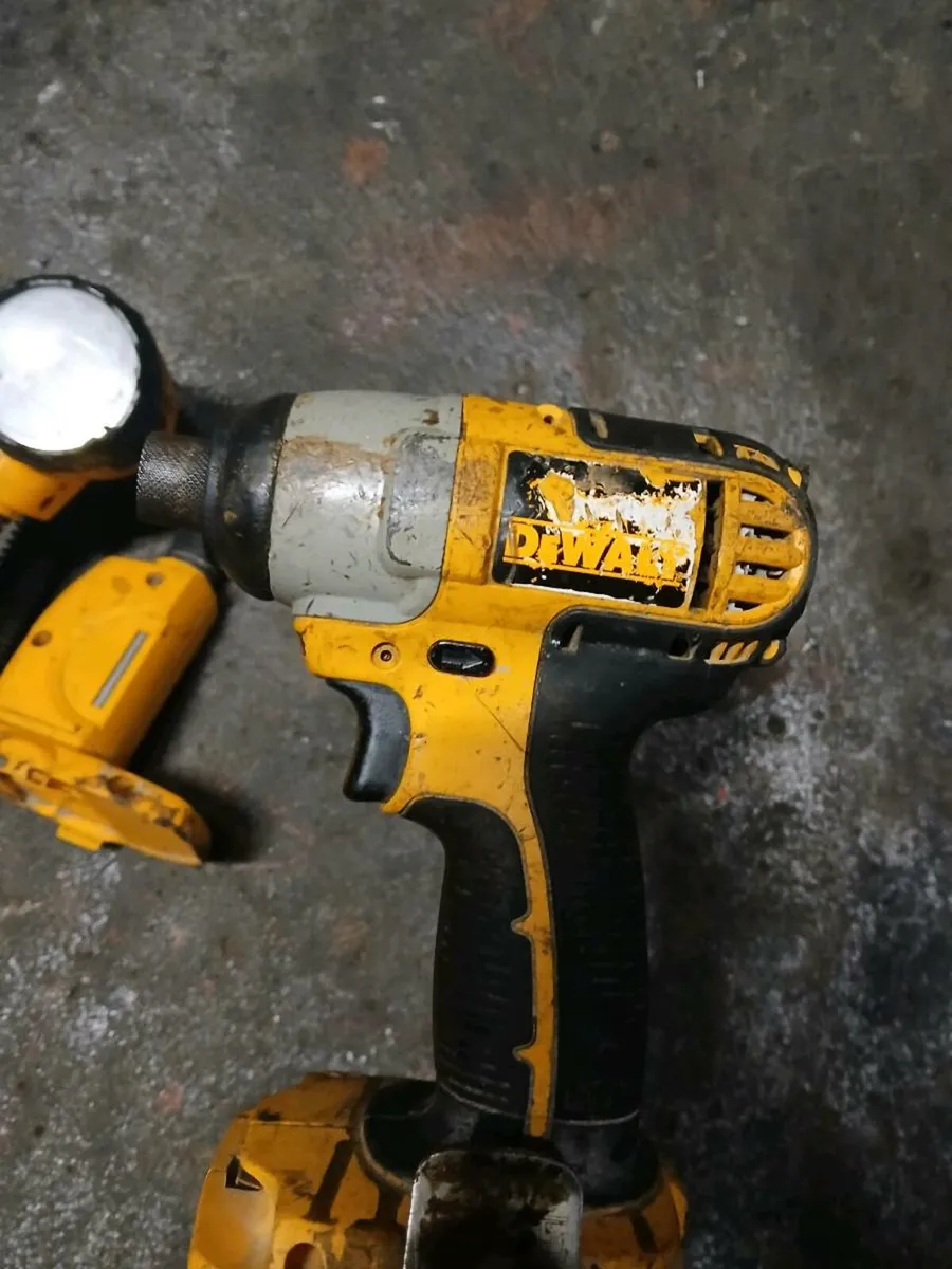 DeWalt Impact Driver just body no charger or batte - Image 3