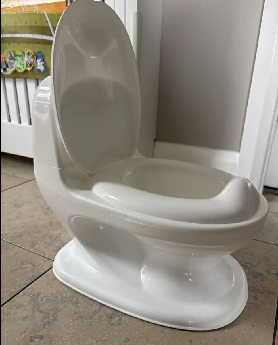 Potty and toilet seat - Image 3