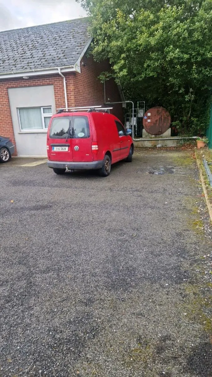 2011 Volkswagen caddy - Image 4