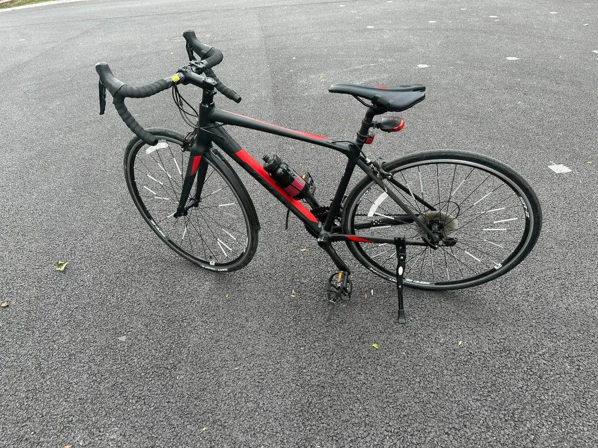 Giant Contend SL2 (Small) Excellent Condition. - Image 2