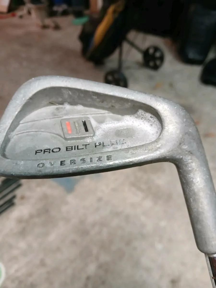 Set of North Western golf clubs - Image 3