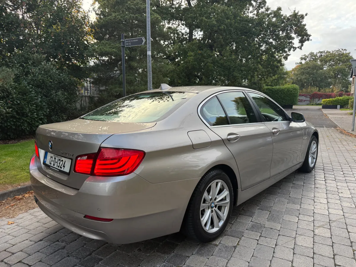 BMW 5-Series 2012 520D Automatic - Image 4