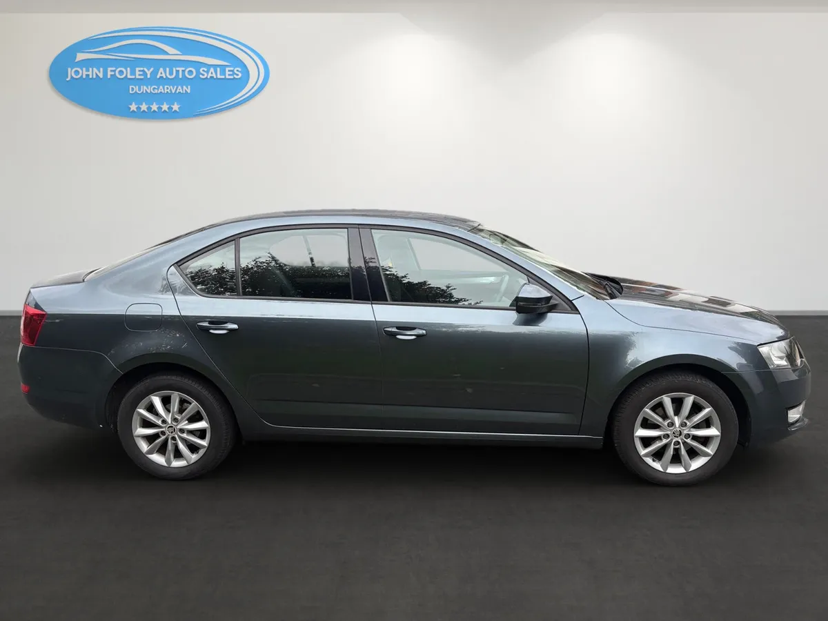 152 Skoda -Octavia -1.2 -Petrol - Image 4