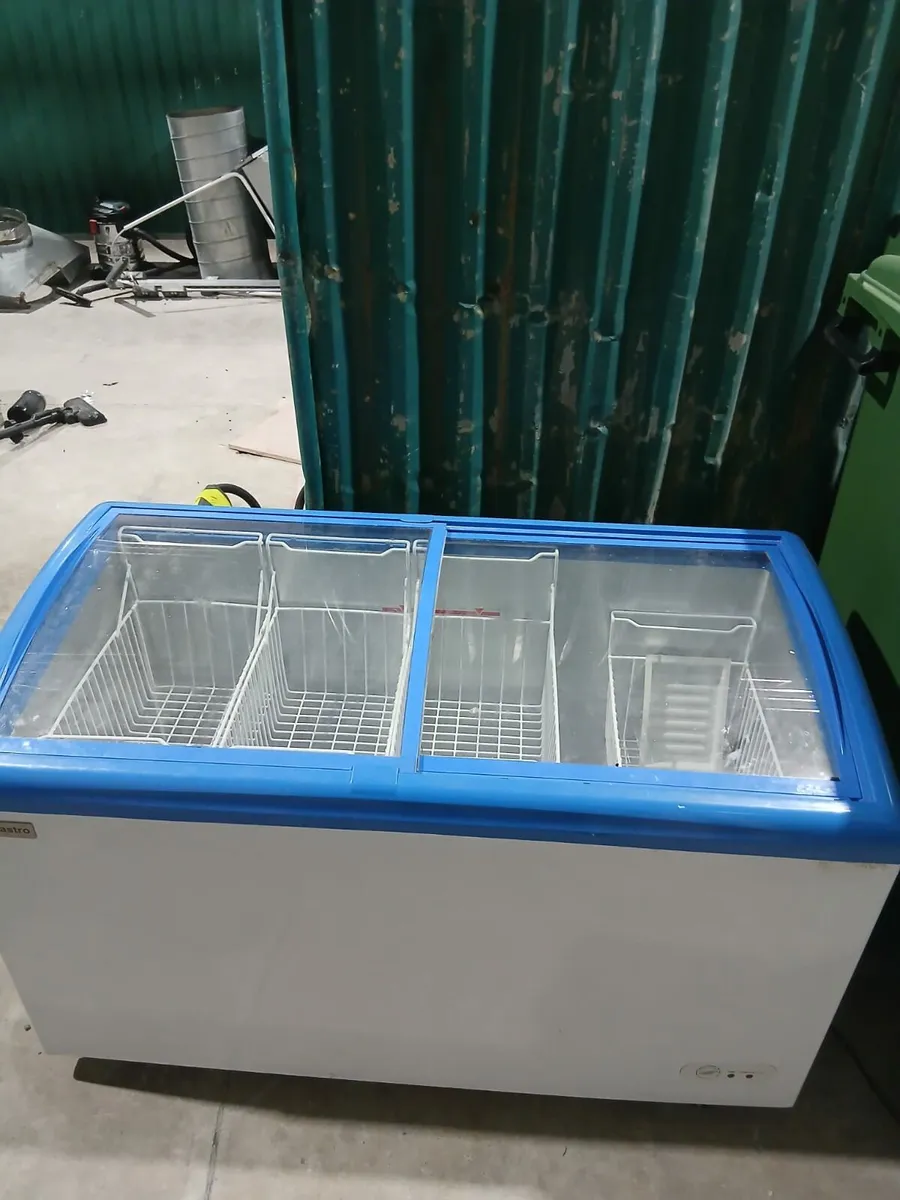 Chest freezer - Image 1