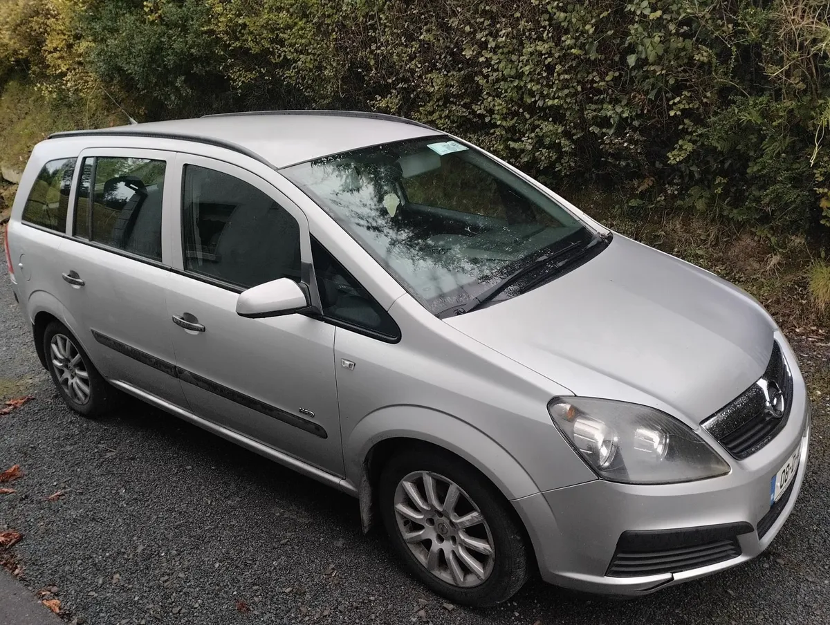 Opel Zafira 2008 - Image 1