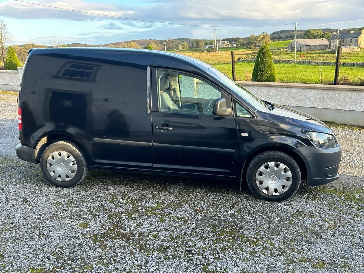 2012 VW  Caddy - Image 3