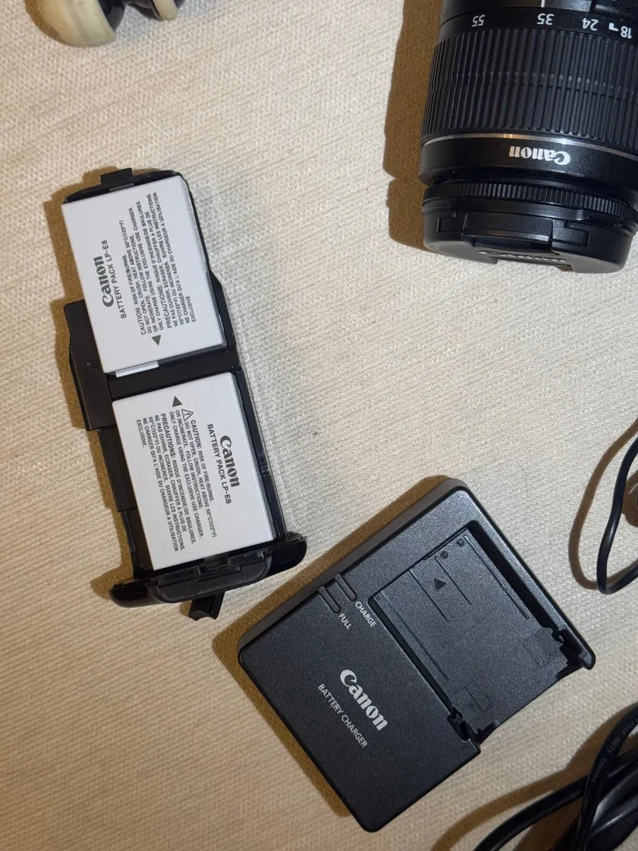CANON EOS 700D - Image 2