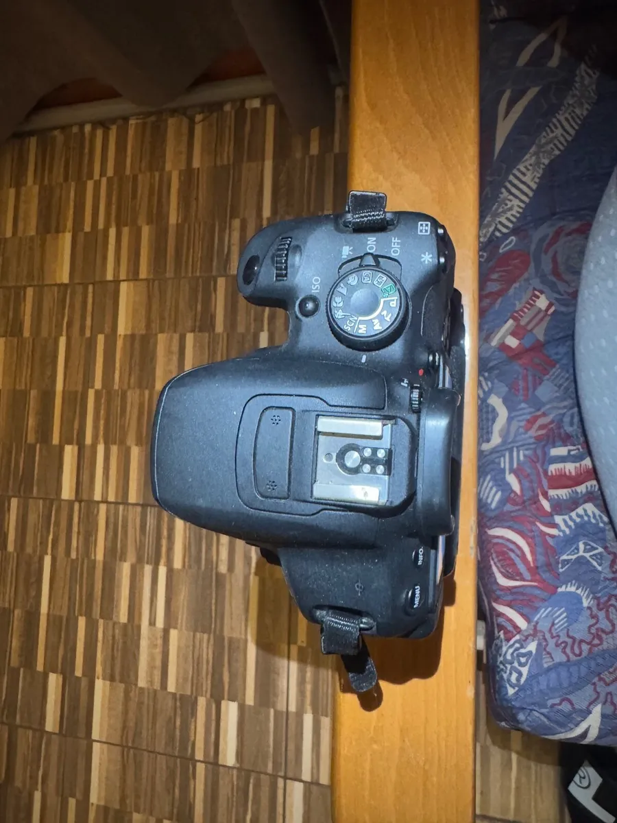 CANON EOS 700D - Image 3