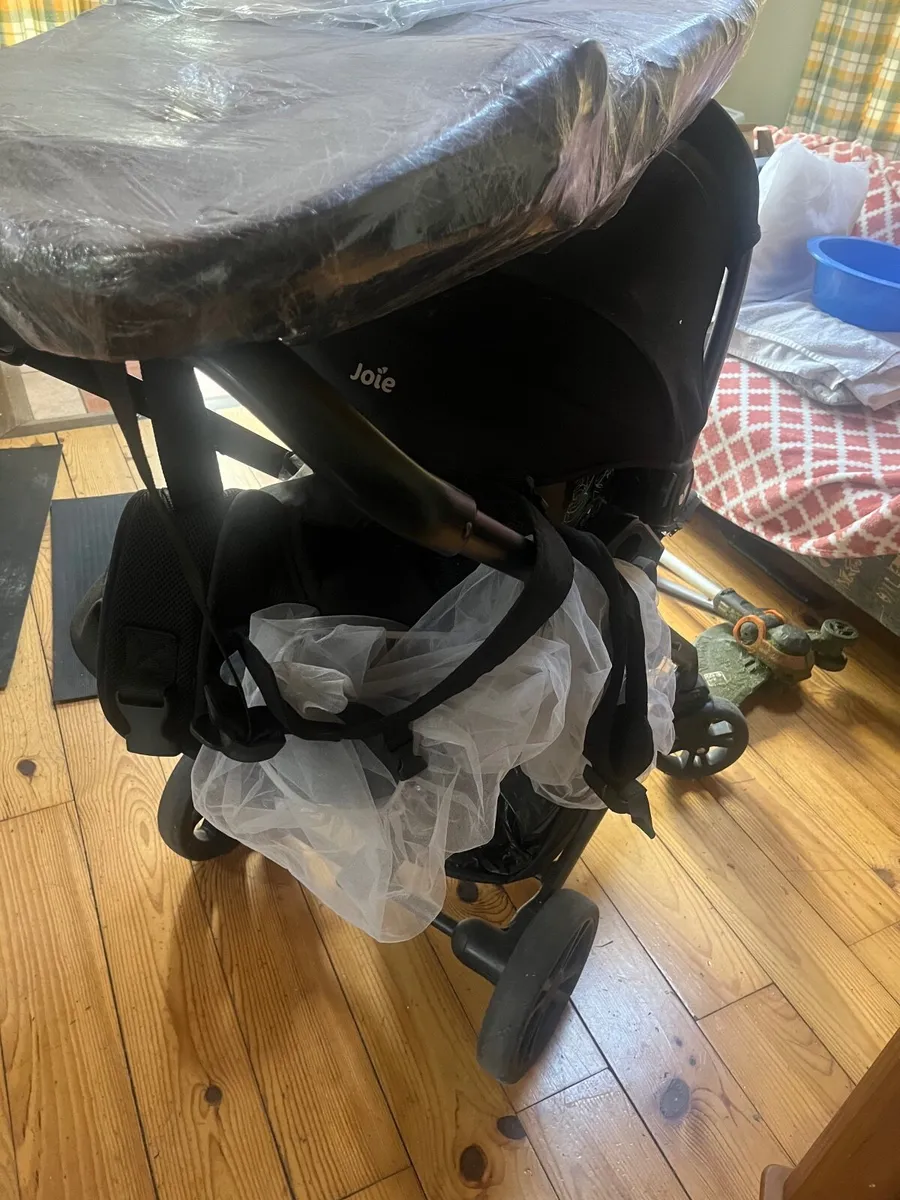 Pram - Image 3