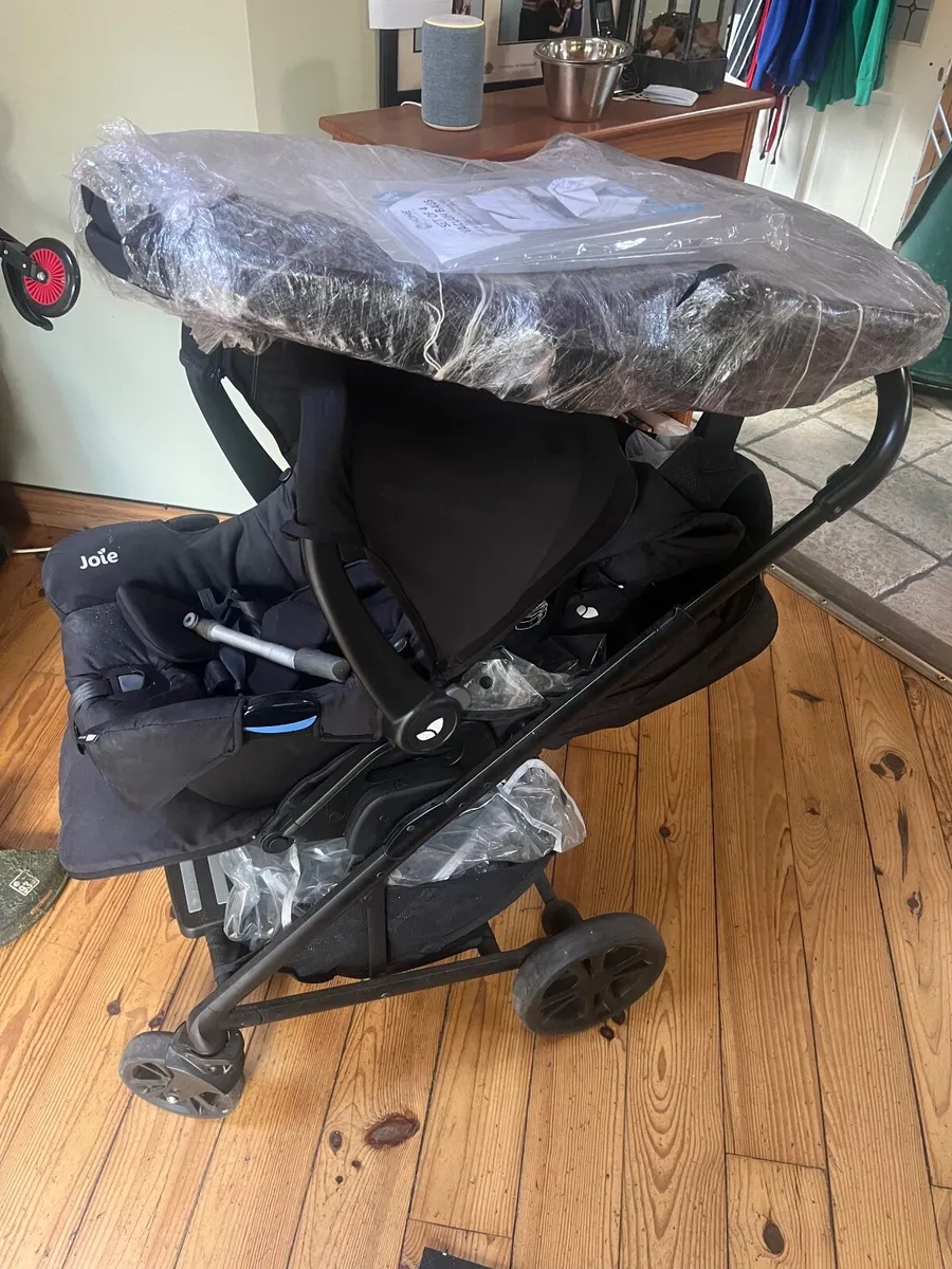 Pram - Image 2