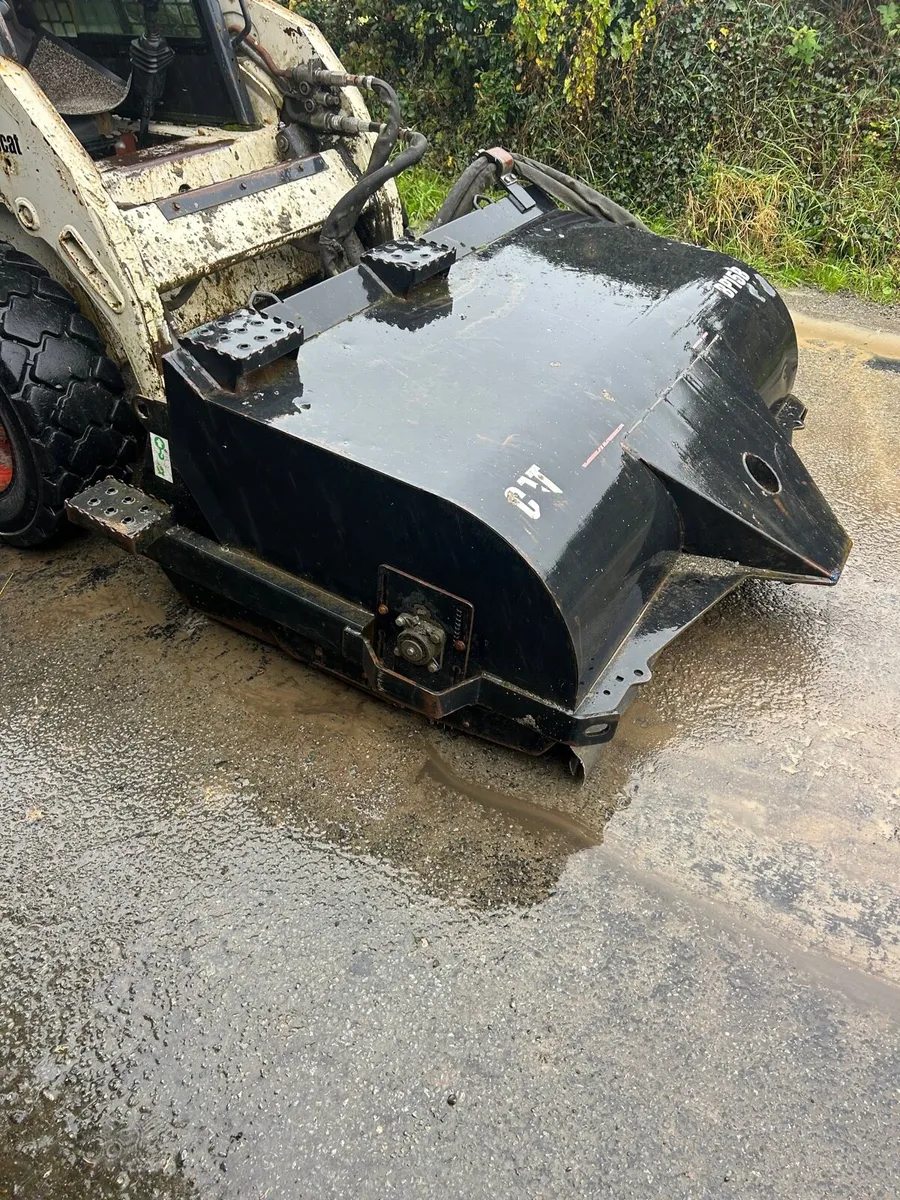 Sweeper for bobcat - Image 2
