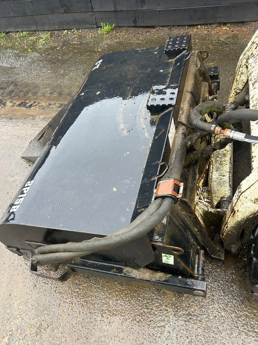Sweeper for bobcat - Image 3