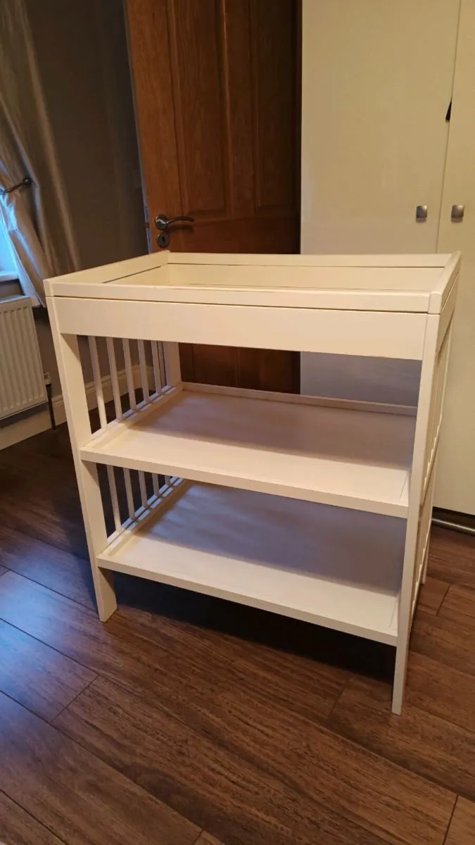 Changing Table