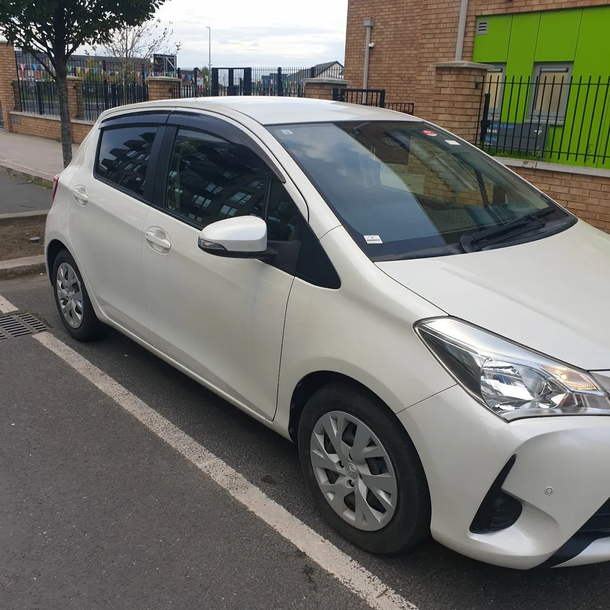Toyota Vitz 2017 low milage - Image 3