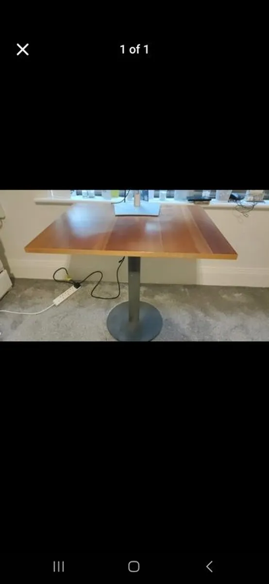 Desktop Table