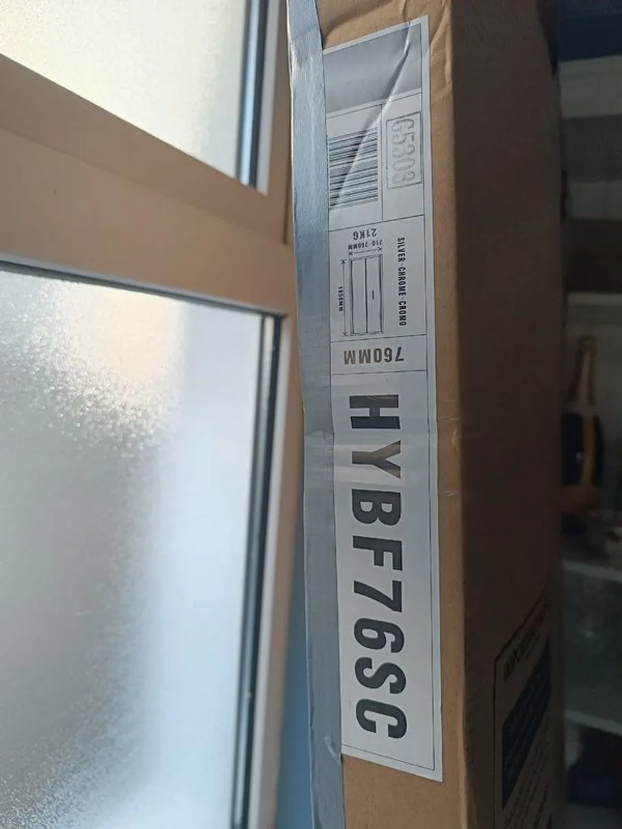 Bifold Shower door, Chrome, 760mm - Image 1