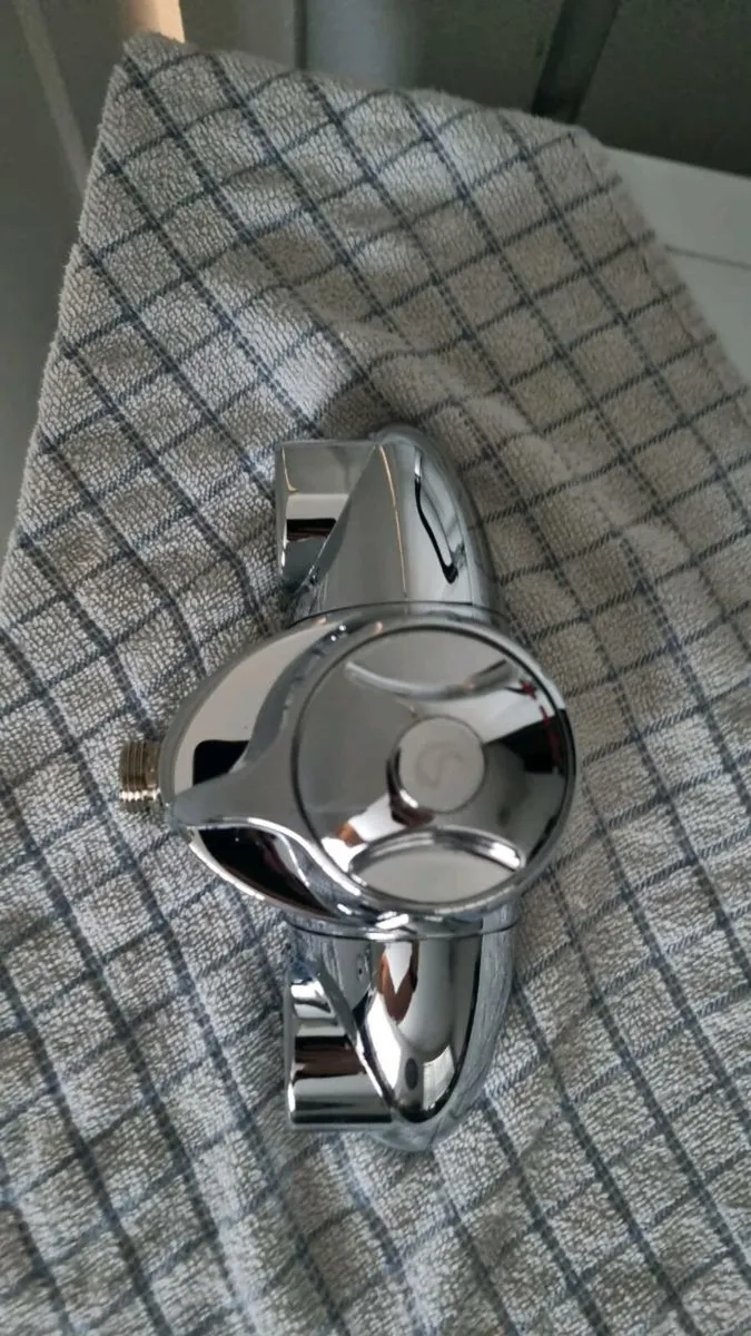 Chrome Thermostatic Shower Valve - Image 3