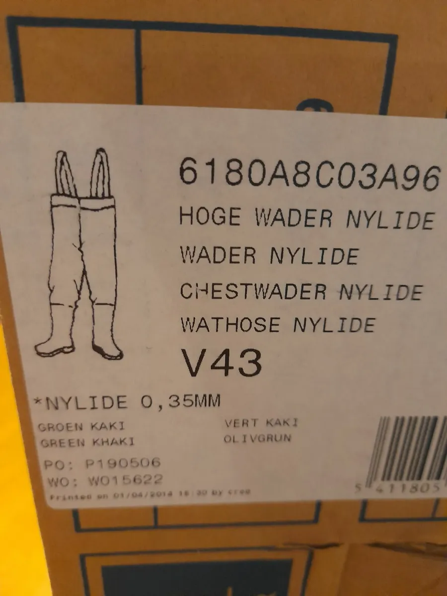 Chestwaders size 43 or 44 - Image 2