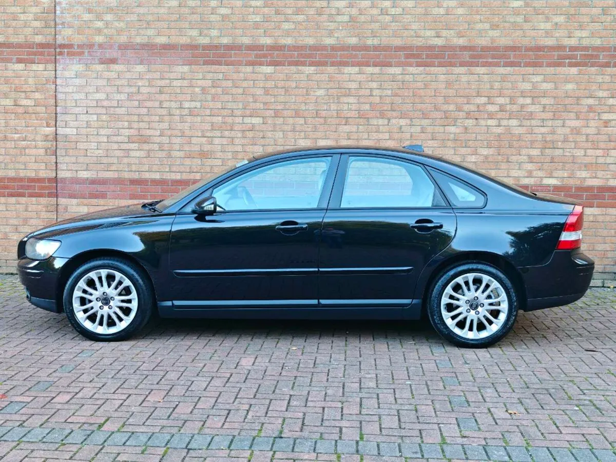 2005 Volvo S40 1.8 SE, New NCT - Image 3