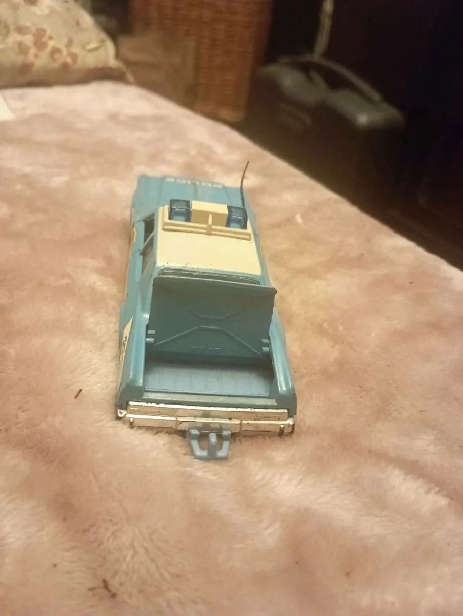 MATCHBOX SUPERKINGS PLAYMOUNT  GRAN FURY - Image 2