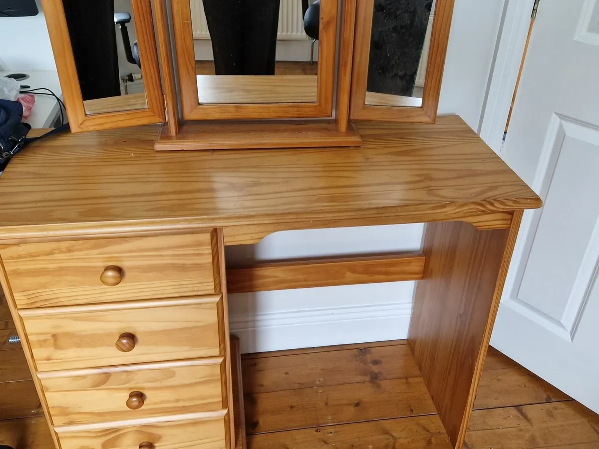 Dressing Table - Image 3