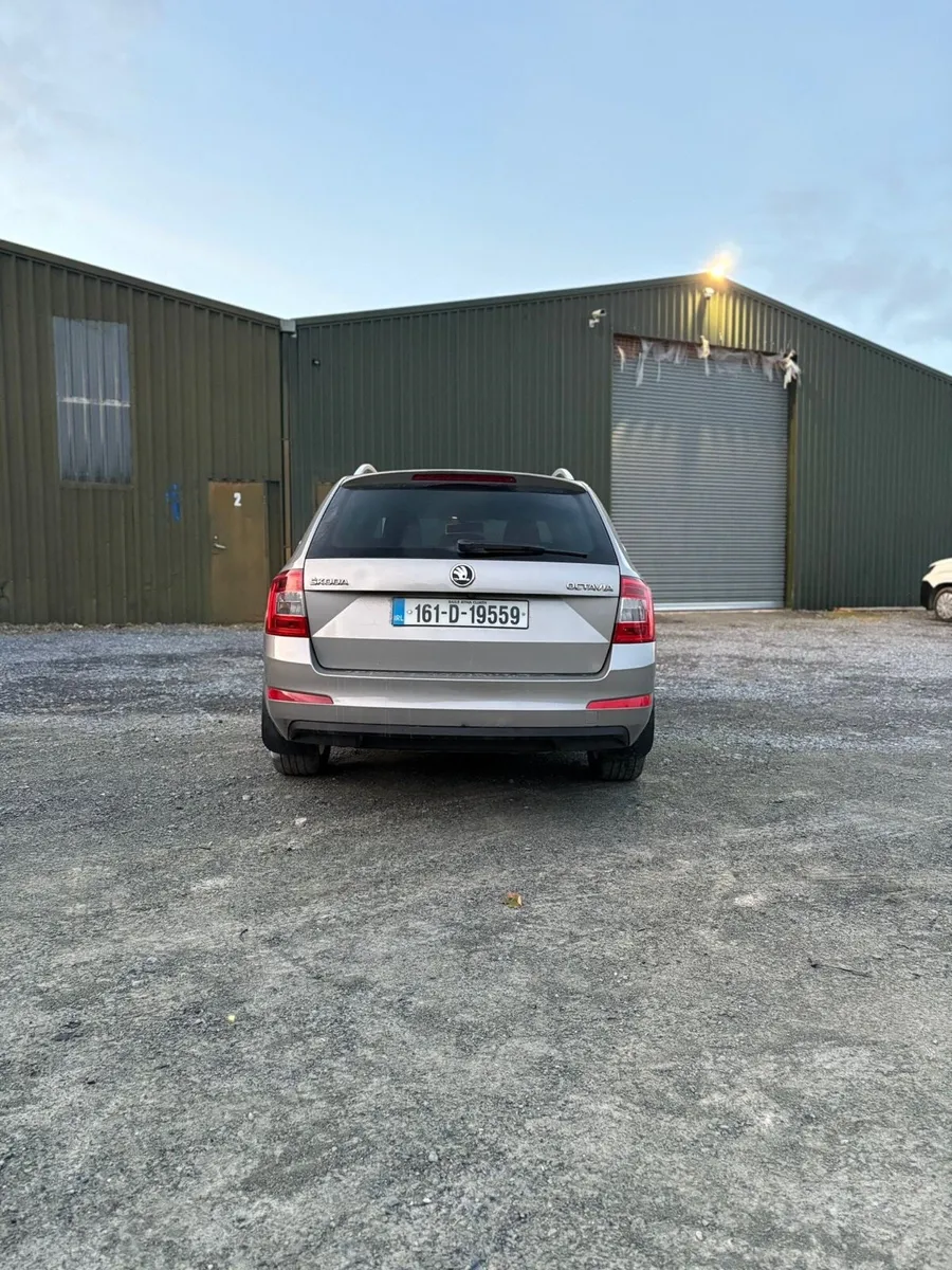 2016 Skoda. Octavia 1.6 diesel - Image 4
