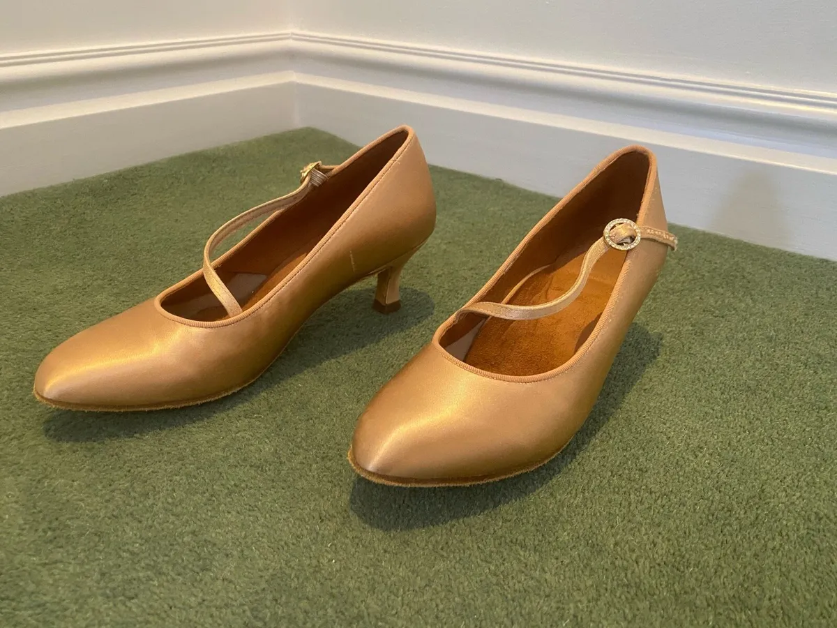 Ballroom Dancing Shoes - Image 2
