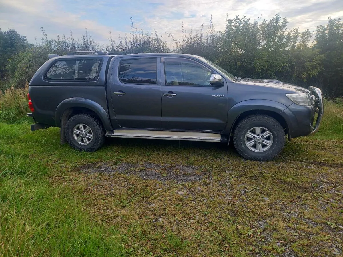 Toyota Hilux - Image 1