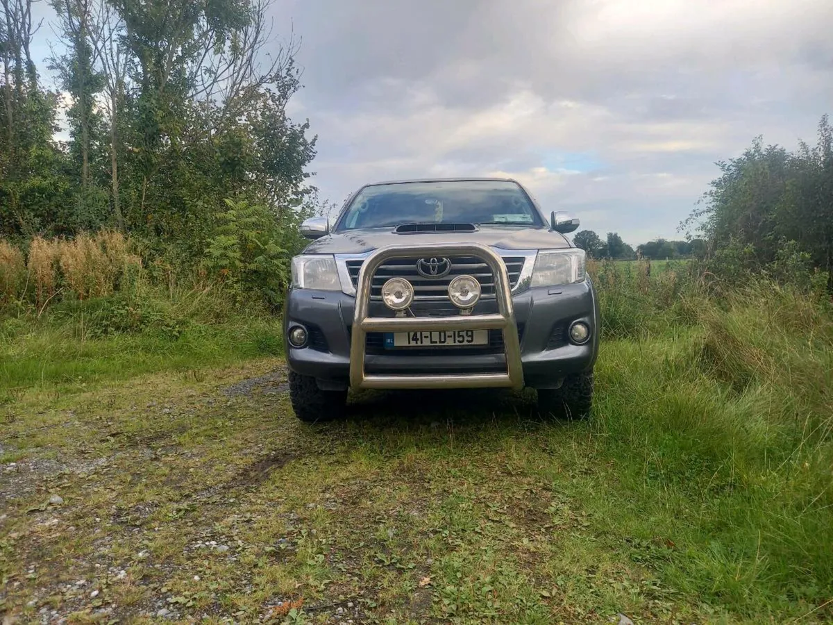 Toyota Hilux - Image 4