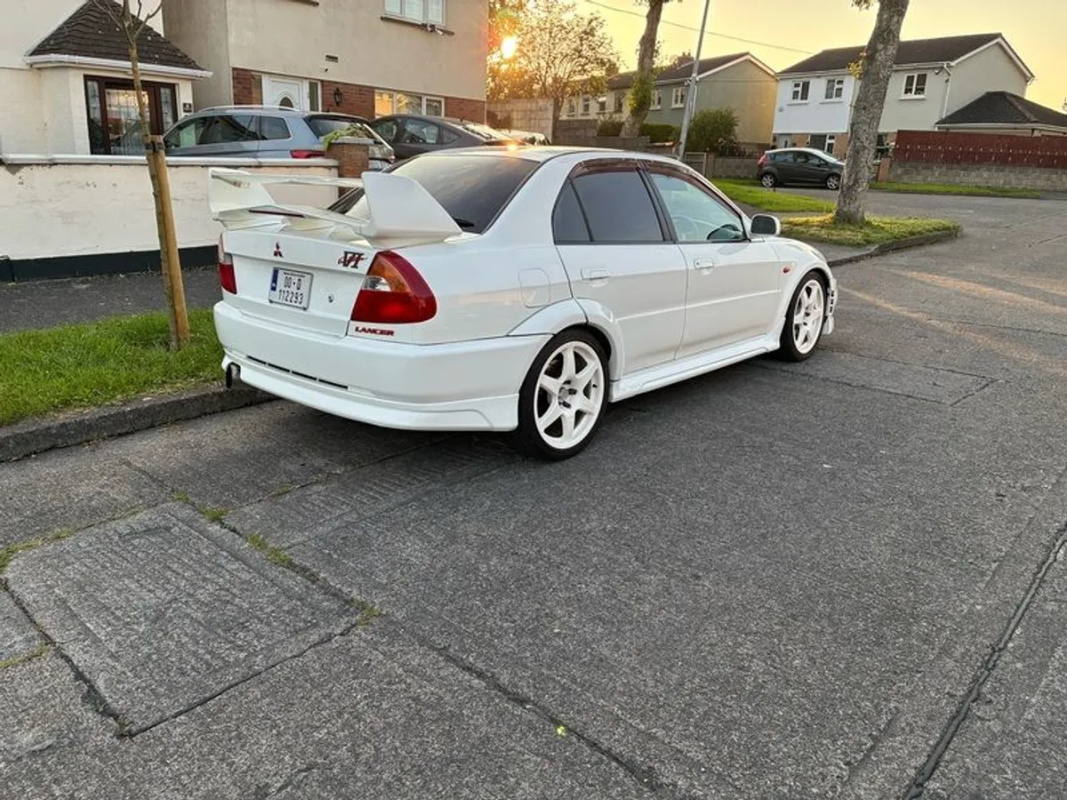 2000 Mitsubishi Lancer - Image 2