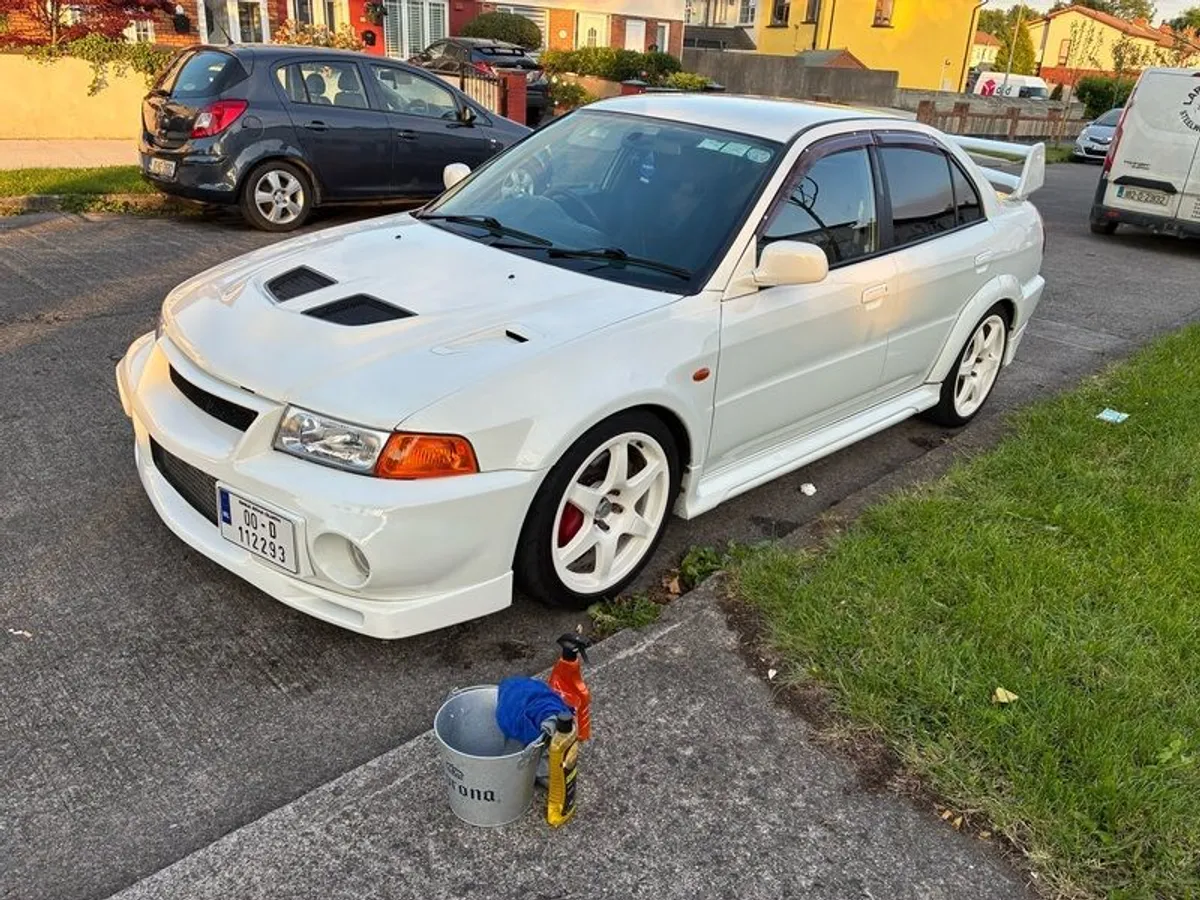 2000 Mitsubishi Lancer - Image 4