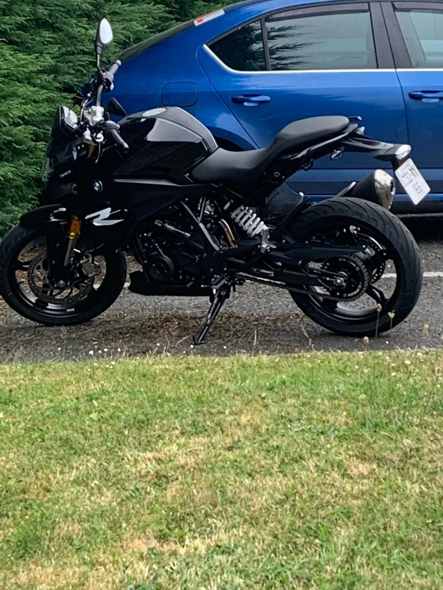 BMW G 310 R 2022 - Image 2