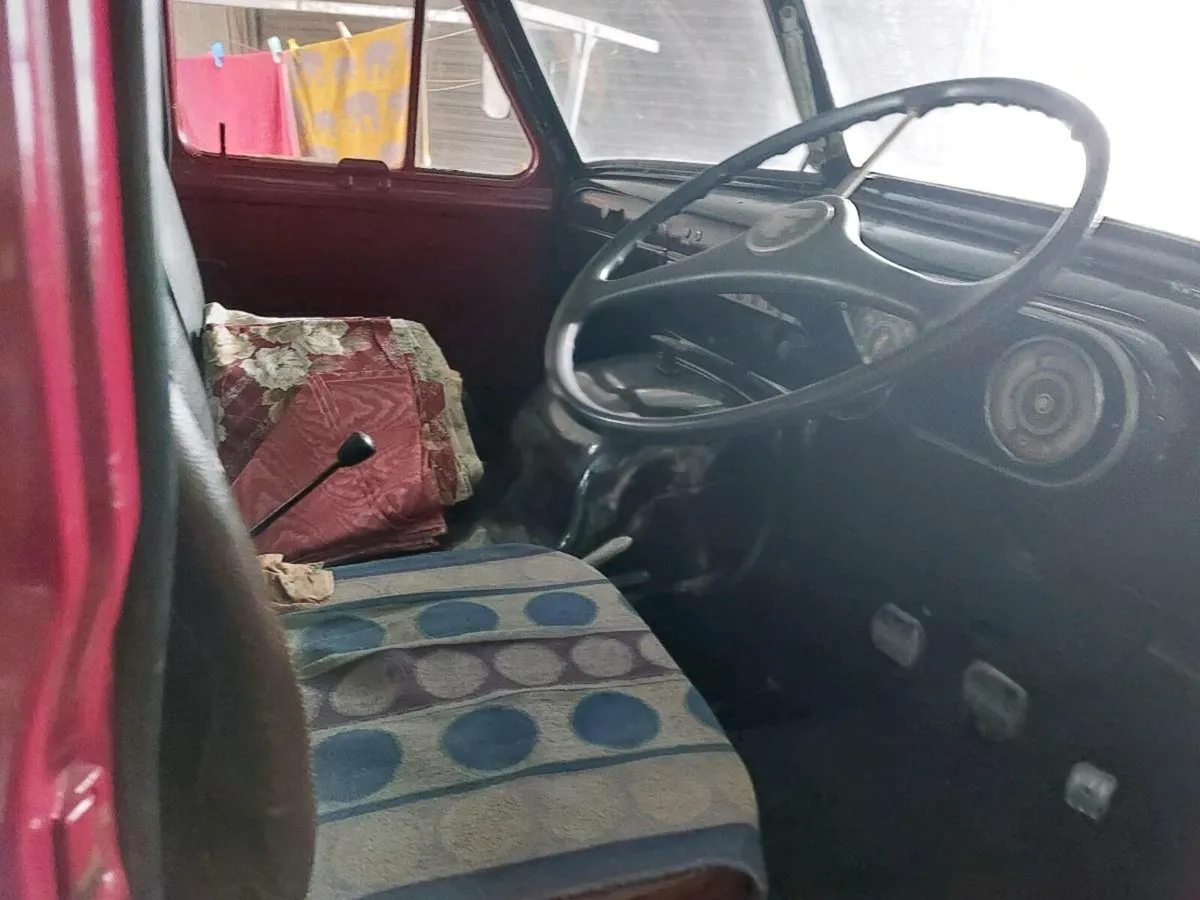 Vintage lorry - Image 2