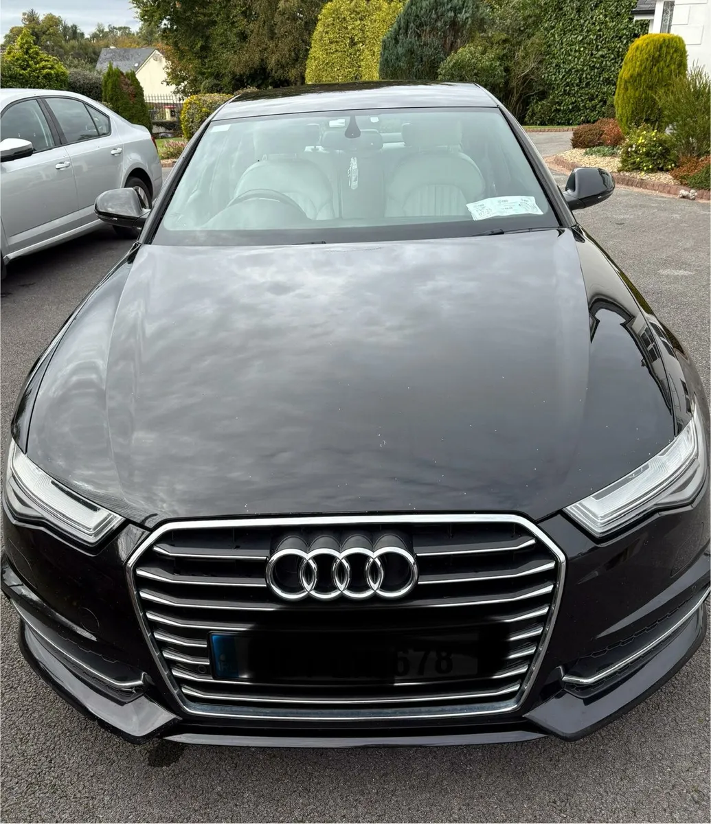 CAR - Image 1