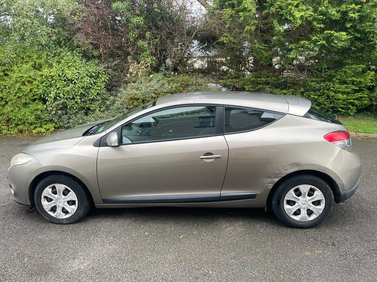 Renault Megane 2009 - Image 2