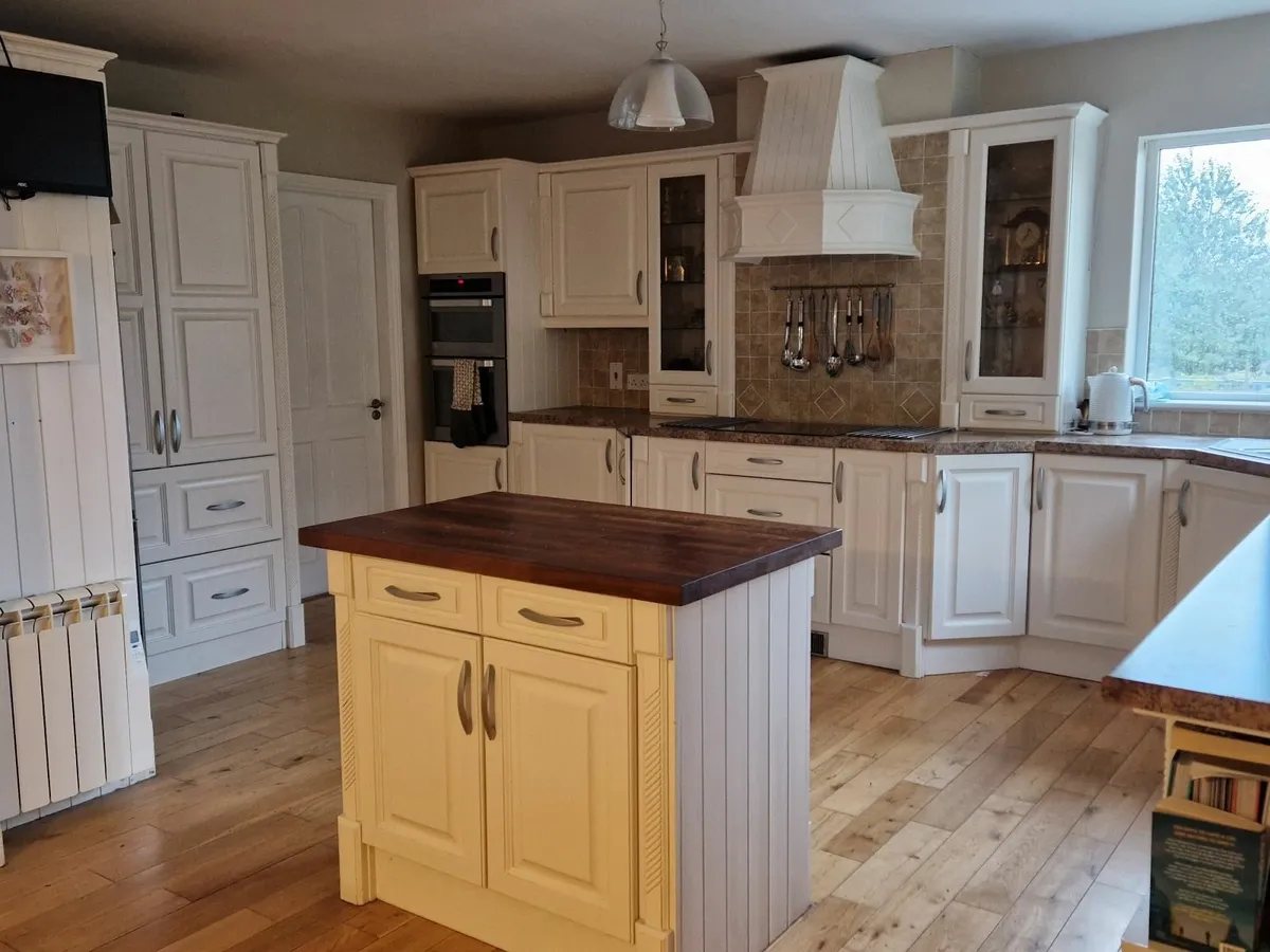 Kitchen - Image 1