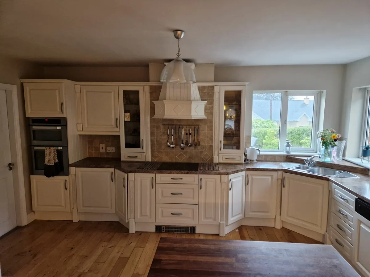 Kitchen - Image 3