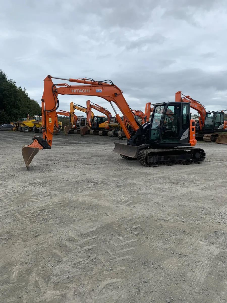 Hitachi zx85-5.          2014 - Image 2